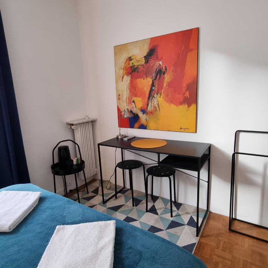 Double Bed Room Homestay Shared Accommodation Paris Eksteriør bilde